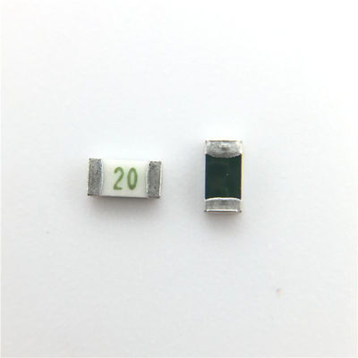 La protección de circuito funde los fusibles superficiales Littelfuse 0501020.WR 32V 20A 1206 del soporte de gran intensidad